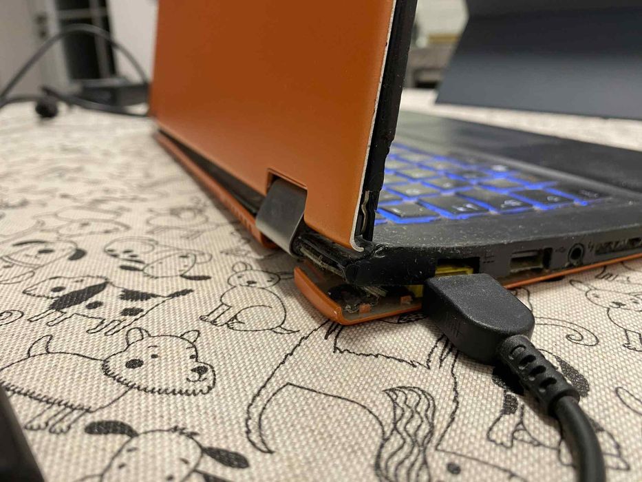 лаптоп Lenovo Yoga 2