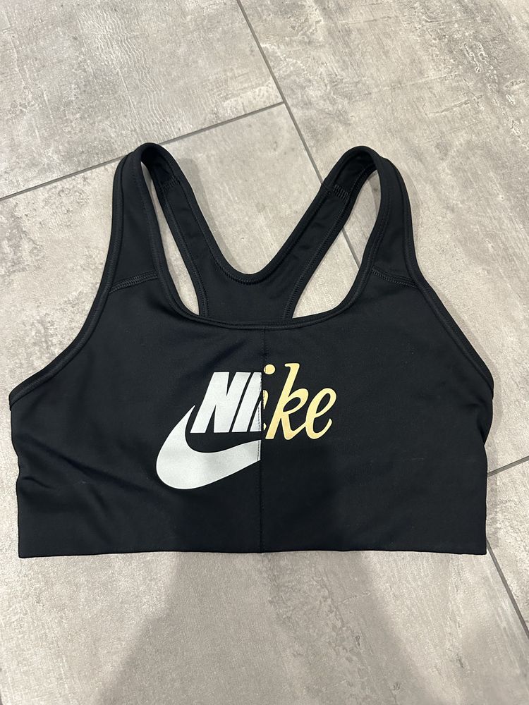 Бюстиета Nike, under armour
