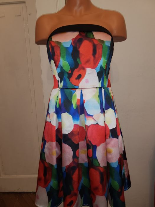 Rochițe.             .