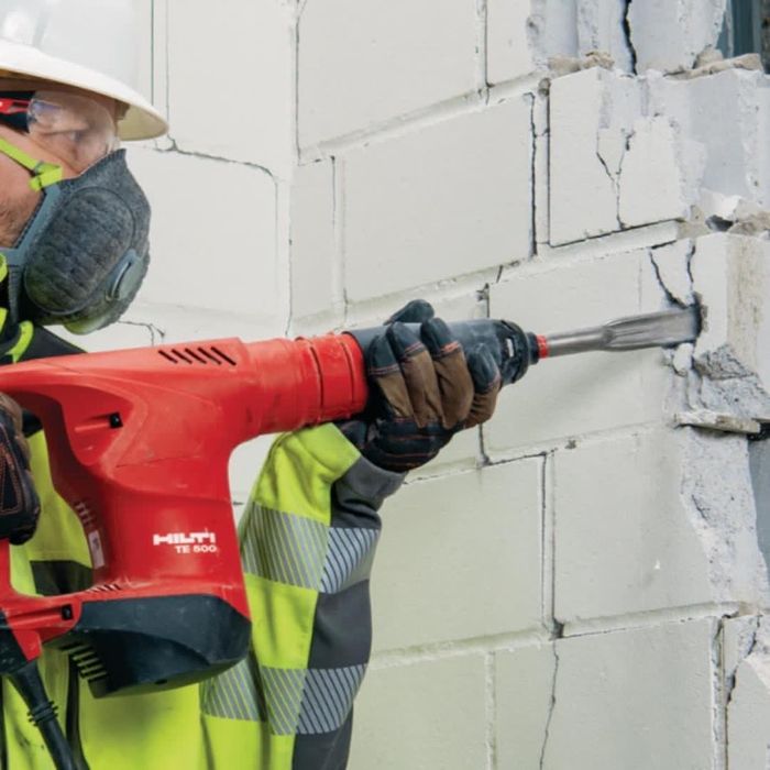 Demolari,taieri in beton,decopertam gresie,faianta,transport moloz!