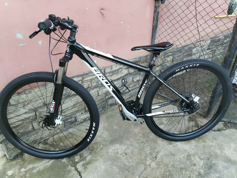 Bicicleta roti 29 frane hidraulice cadru aluminiu 17 inchi