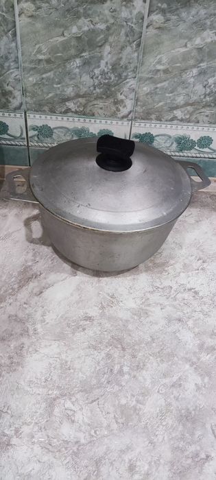 Казан продам 3,5литр