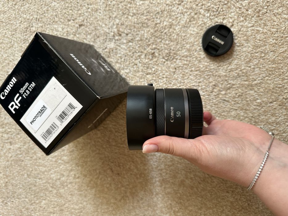 Объектив Canon RF 50mm f1.8 STM