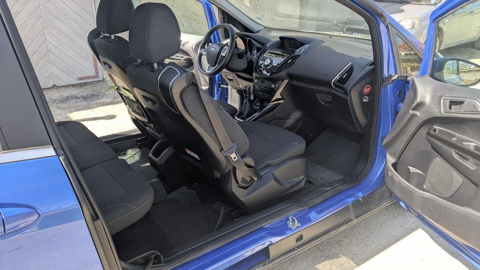 Автомобил Ford B-Max