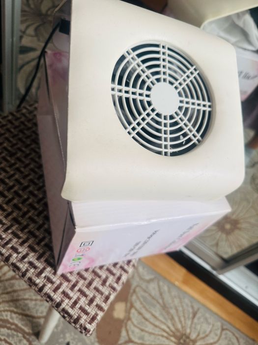 Продается пылесос для маникюра