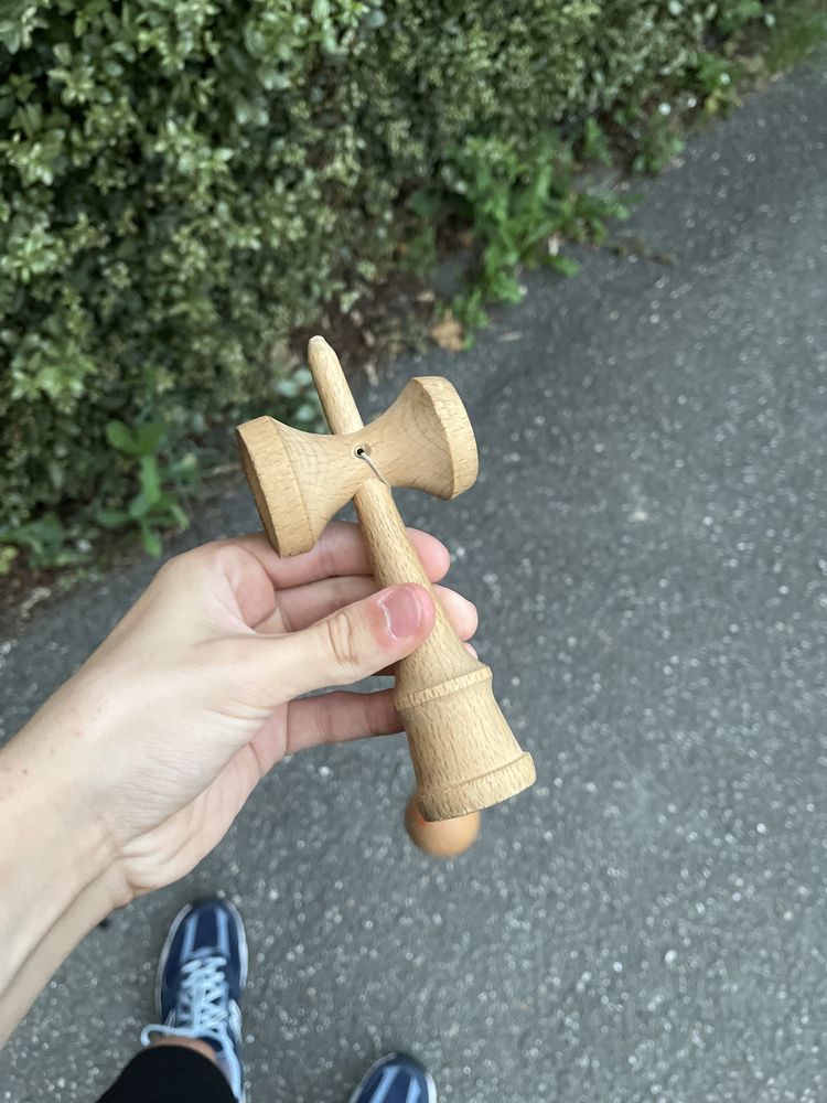 jucarie kendama rosie