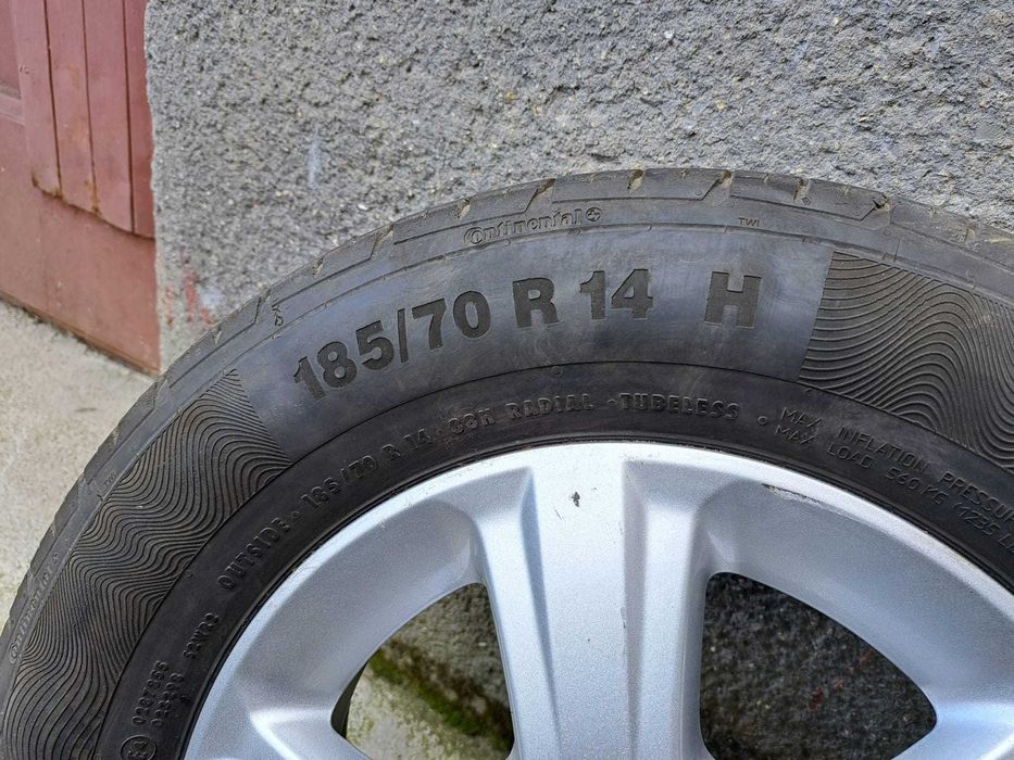 Vand jante cu anvelope de vară Opel Corsa 4 buc