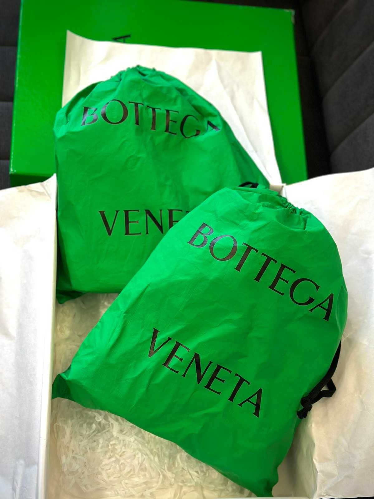 Чисто нови 100% оригинални ботуши Bottega Veneta