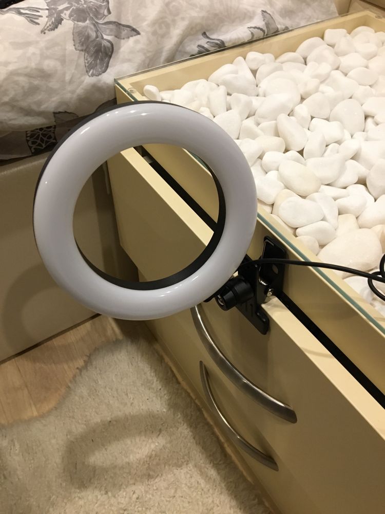 USB Лед Ринг Нощна Лампа / USB Clip Ring Light