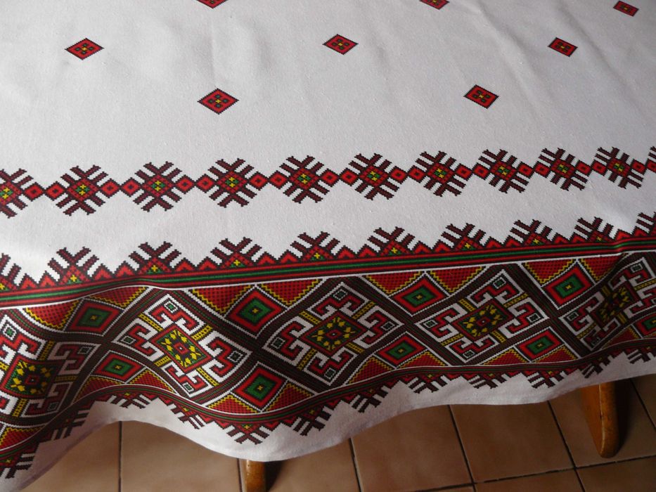 Памучни покривки с мотиви на българска бродерия - печат