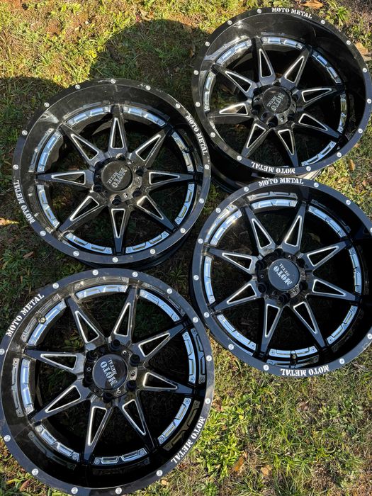 Джанти Moto Metal 20" 6x139.7