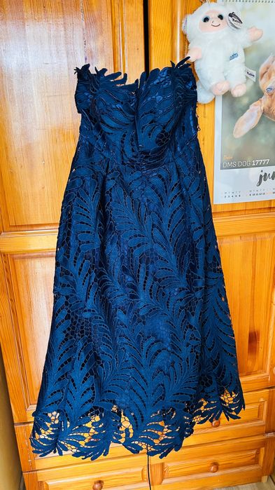 Елегантни рокли хс - м размер