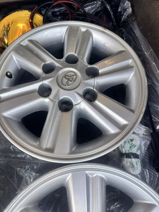 Джанти Toyota 6x139.7 R15