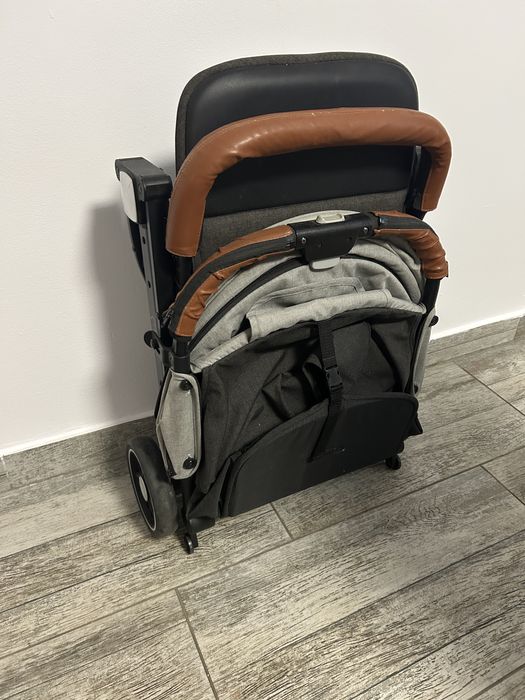 Carucior sport momi