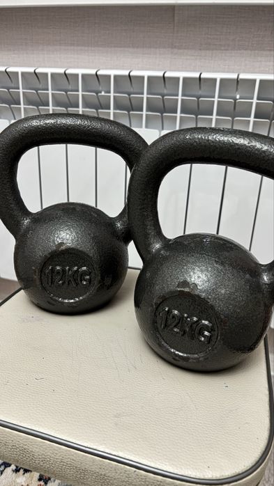 Гиря 12кг две штуки