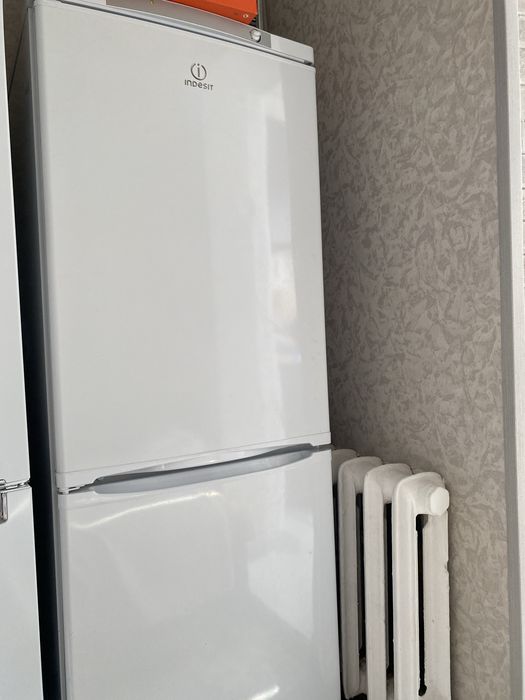 Продам холодильник