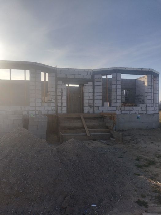 Продам не достроенный дом в Казцикке в заде Ырыс кафе у