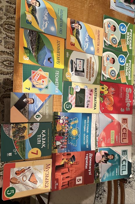 Продаю книги школьны