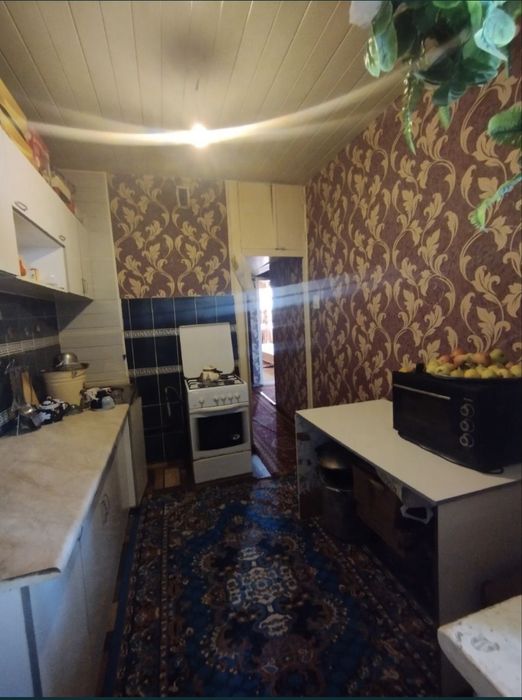 Srochno 2 xonali uy sotiladi