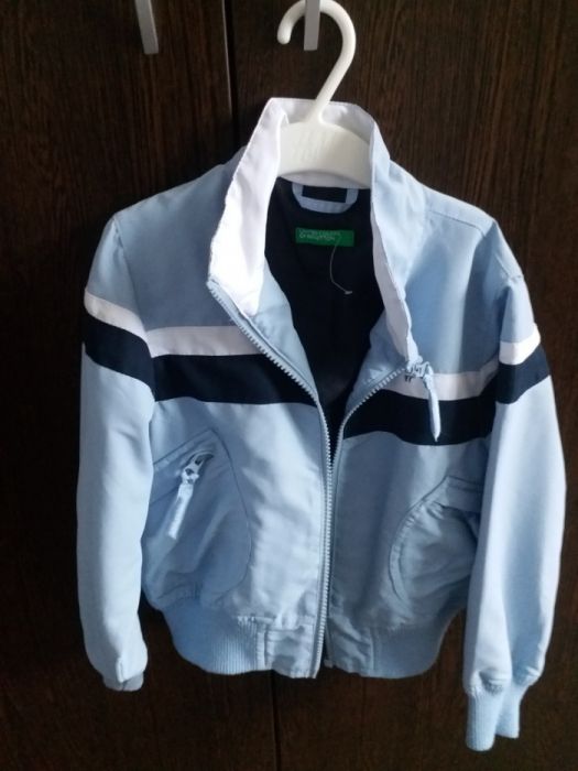 vand/schimb Gecuta originala BENETON copii 3,4 ani