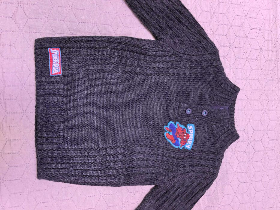 Нов пуловер Spiderman 122