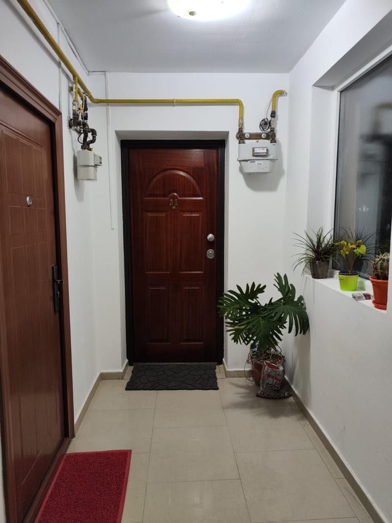 ‼️VAND SAU Închiriez apartament nou, mobilat, inclusiv electrocasnice