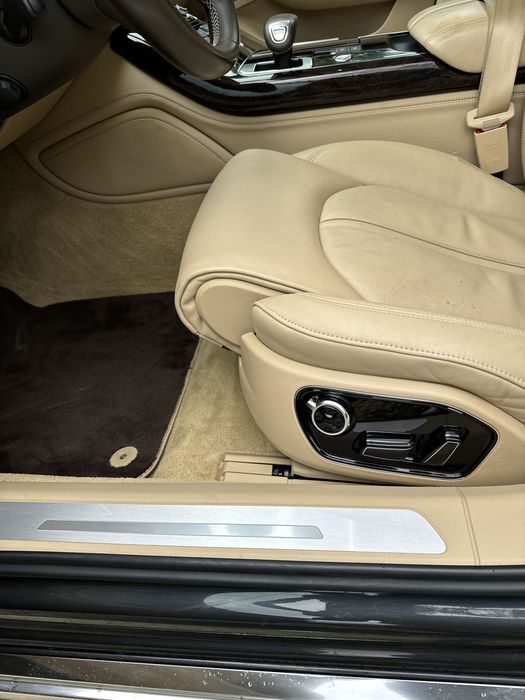 Vand Audi A8 intretinut