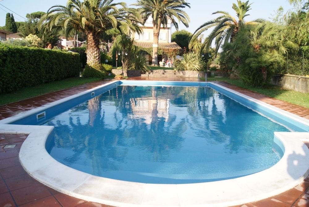 Rășini Epoxidice Interioare și Exterioare