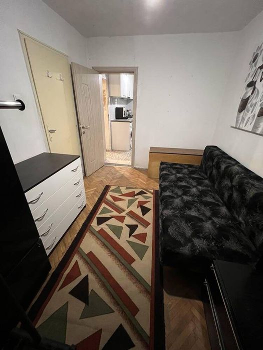 Тристаен, под наем, кв. Долно Езерово