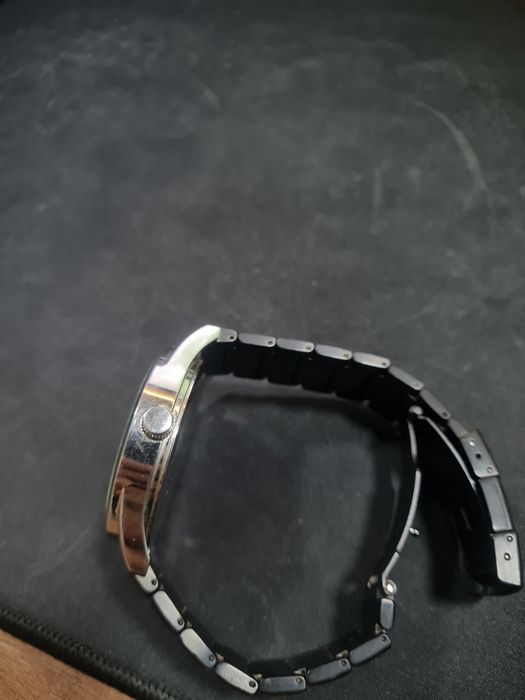 Продам часы Oriflame оригирал