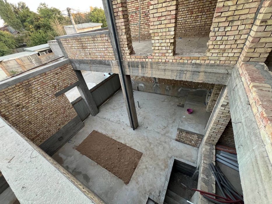 Срочно продается Дом на Дархане ор.стадион Старт