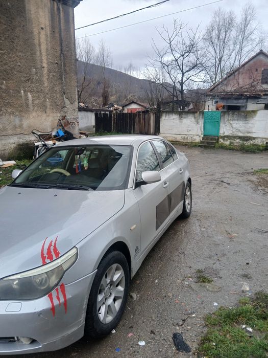 Vând bmw seria 5 citiți descrierea