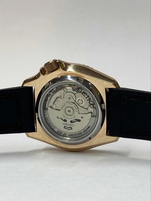 Автоматичен часовник Seiko 5 Sports / Перфектен