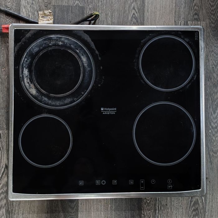 Поверхность варочная встраиваемая электрическая