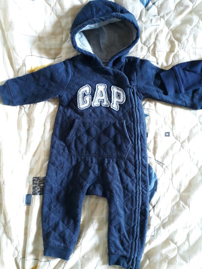 2 броя Зимни гащеризони Gap