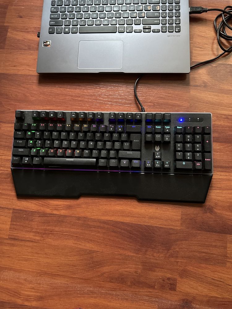 Tastatura Gaming RGB