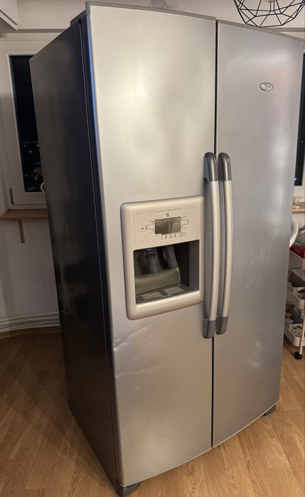 Combina Frigorifica Whirlpool side by side functionala