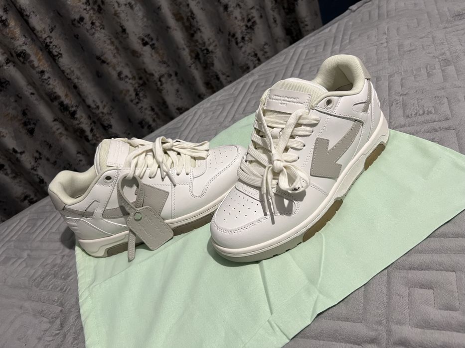 Off-White Out Of Office