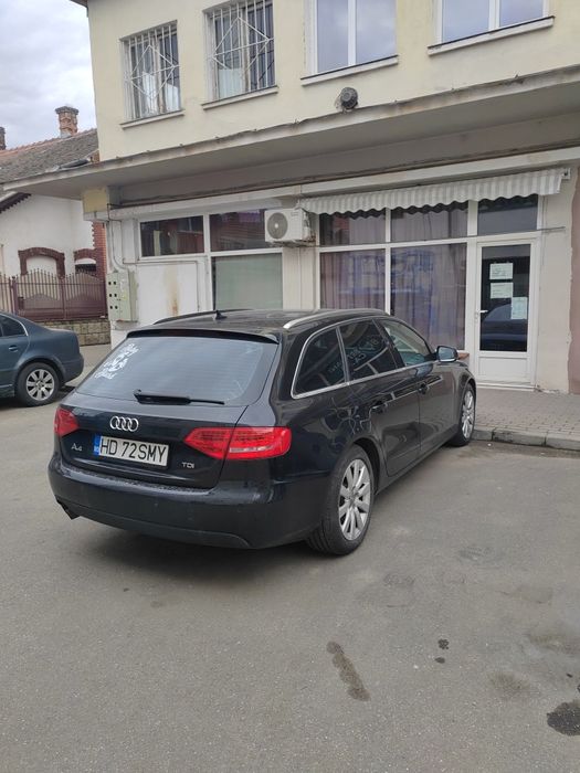 Vând Audi A4 B8 2011