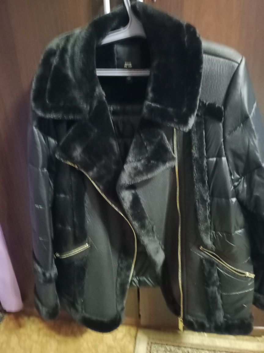 Куртка женская размер 48-50