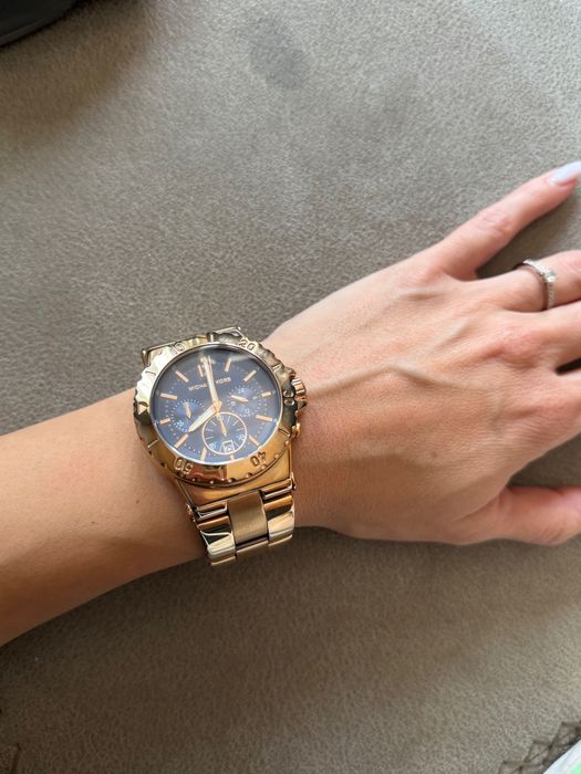 Часовник Michael Kors