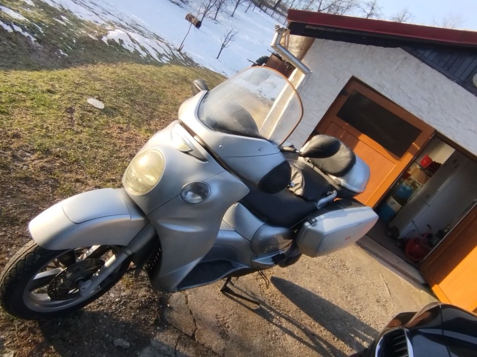 Vind Scuter Aprilia Scarabeo 500 CC.