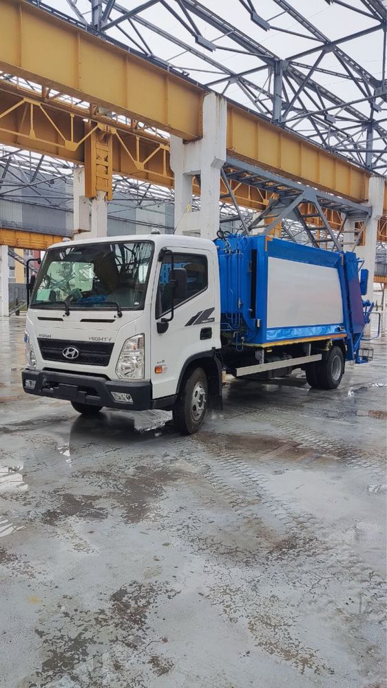Hyundai Mighty Ex8 Мусоровоз с задней загрузкой