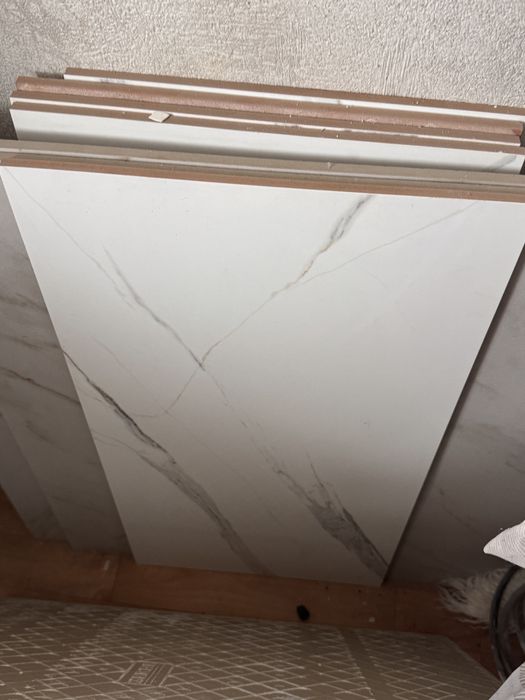 Кафель 1000 отдам