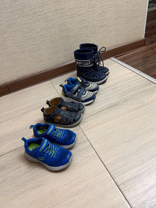 Продам детскую обувь