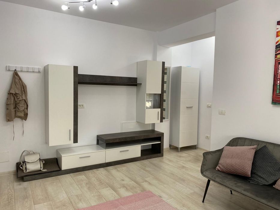 Apartament cu 1 camera de inchiriat