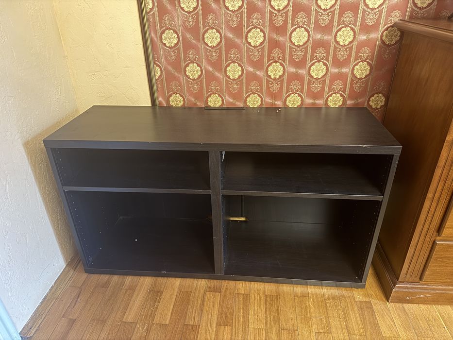 Comoda tv maro stil lemn ikea