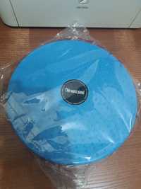 Вращающий диск синий