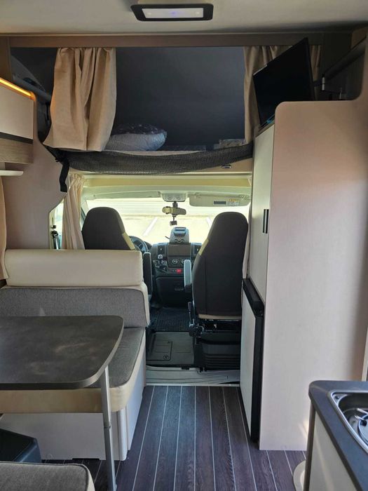 Autorulota Peugeut Xgo 2024 6 locuri