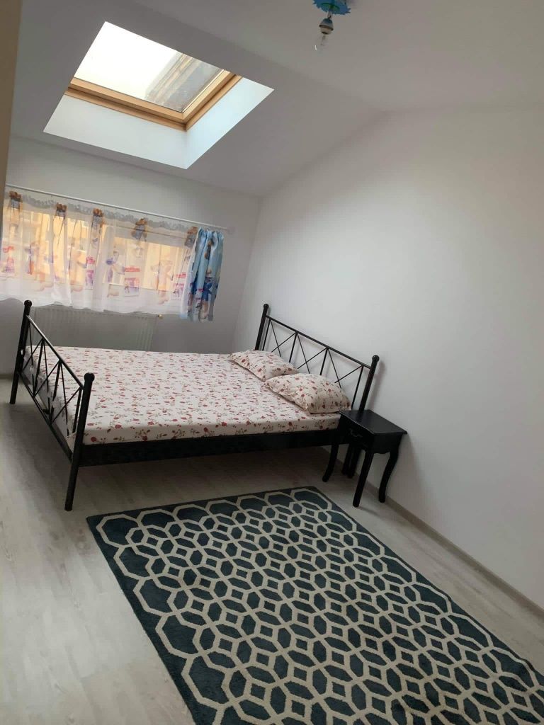 Apartament de vânzare în Floresti zona Florilor